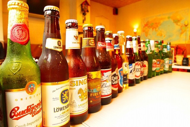 40種類以上から選べる世界のビール