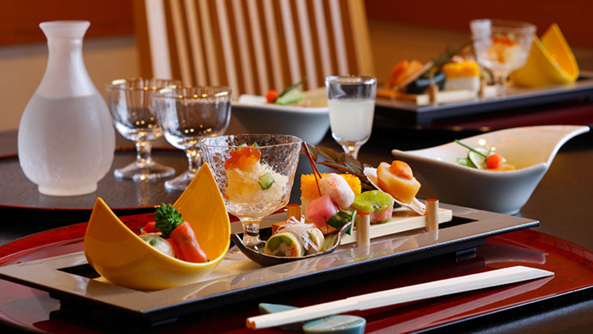 和食【和処よしの】／吟味した確かな食材。「四季」を感じる日本料理をお楽しみください