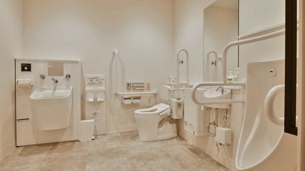 共用トイレ（1F）どなたでもご利用頂けます