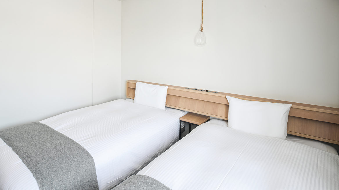 スタンダードツイン(18㎡)ベッド幅120cm最大4名利用ベッドは2台のみ追加はございません