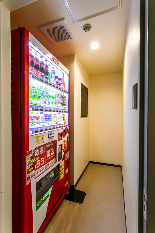 自販機コーナー（ソフトドリンクのみ）