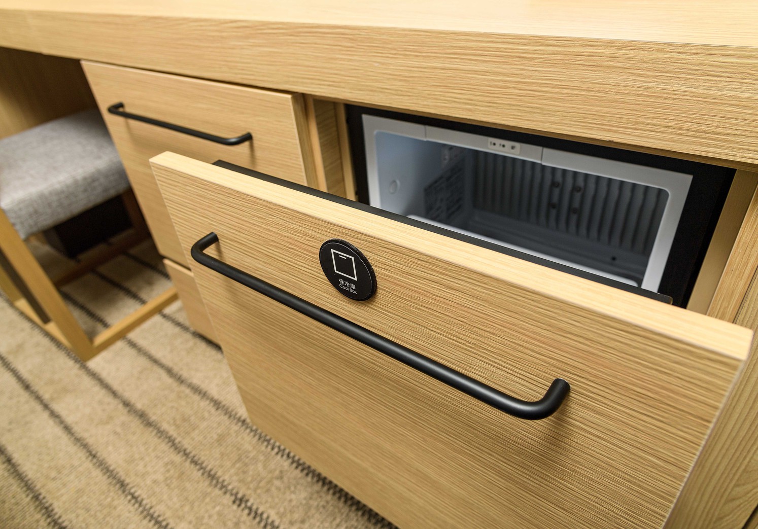保冷庫（※イメージお部屋には【保冷庫】がございます。冷蔵ではなく保冷機能のみとなっております。）