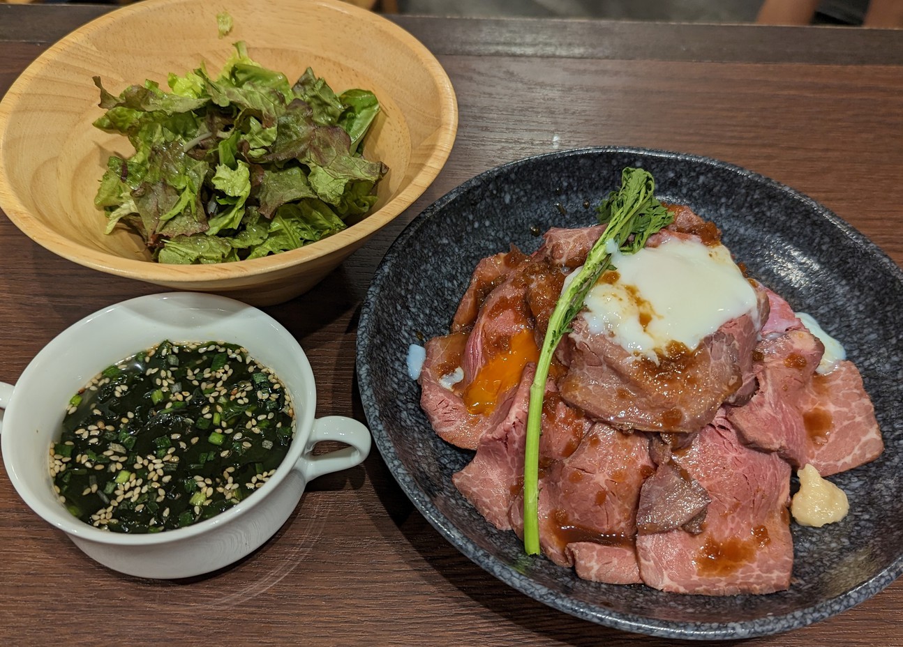 ローストビーフ丼