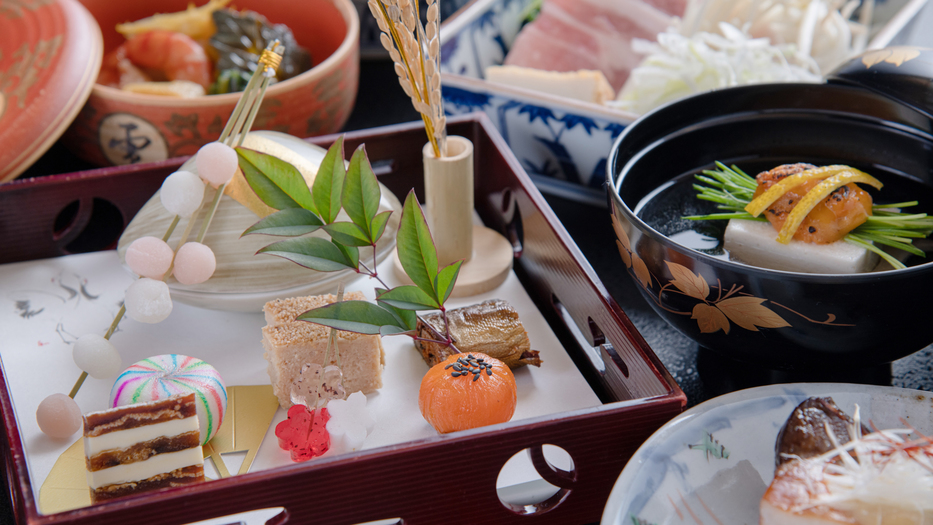 *【年末年始用夕食】年末年始プランの夕食では、縁起の良い華やかな前菜をご用意します。