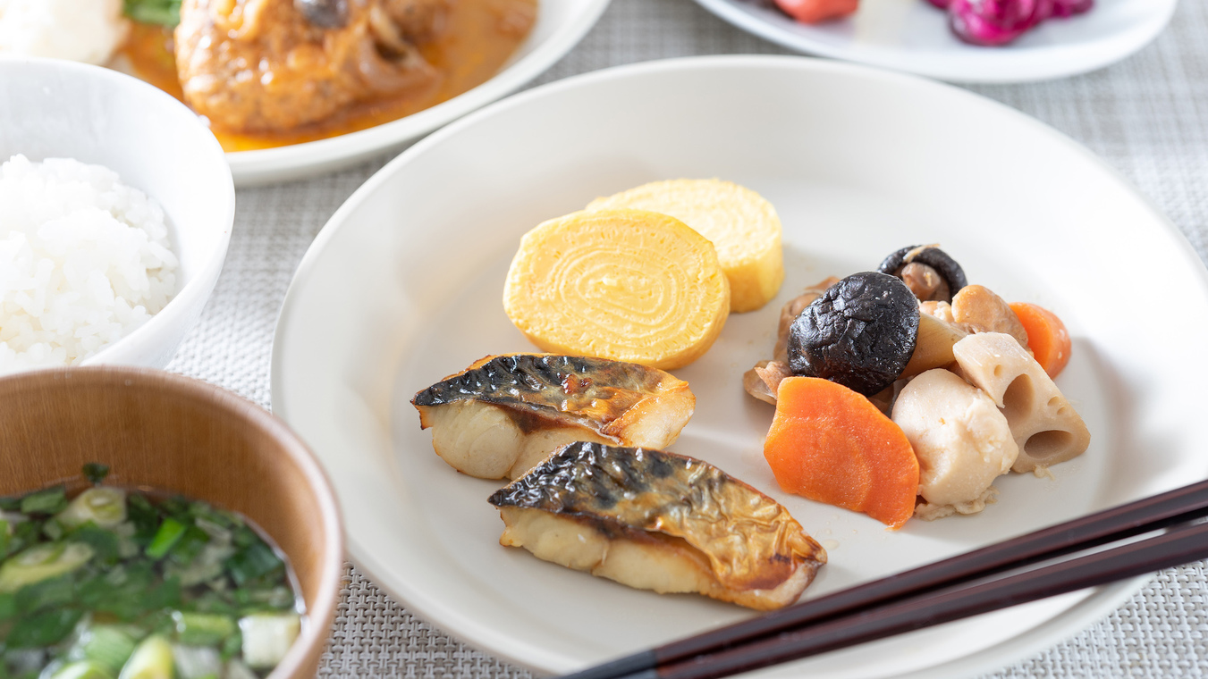 おかわり自由のビュッフェ形式です