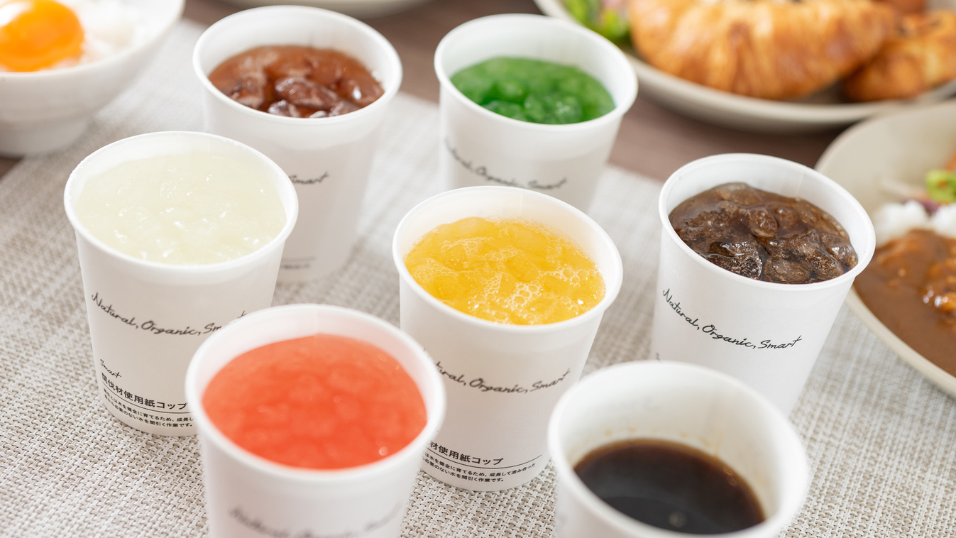 挽きたてコーヒーもある種類豊富なドリンクバー