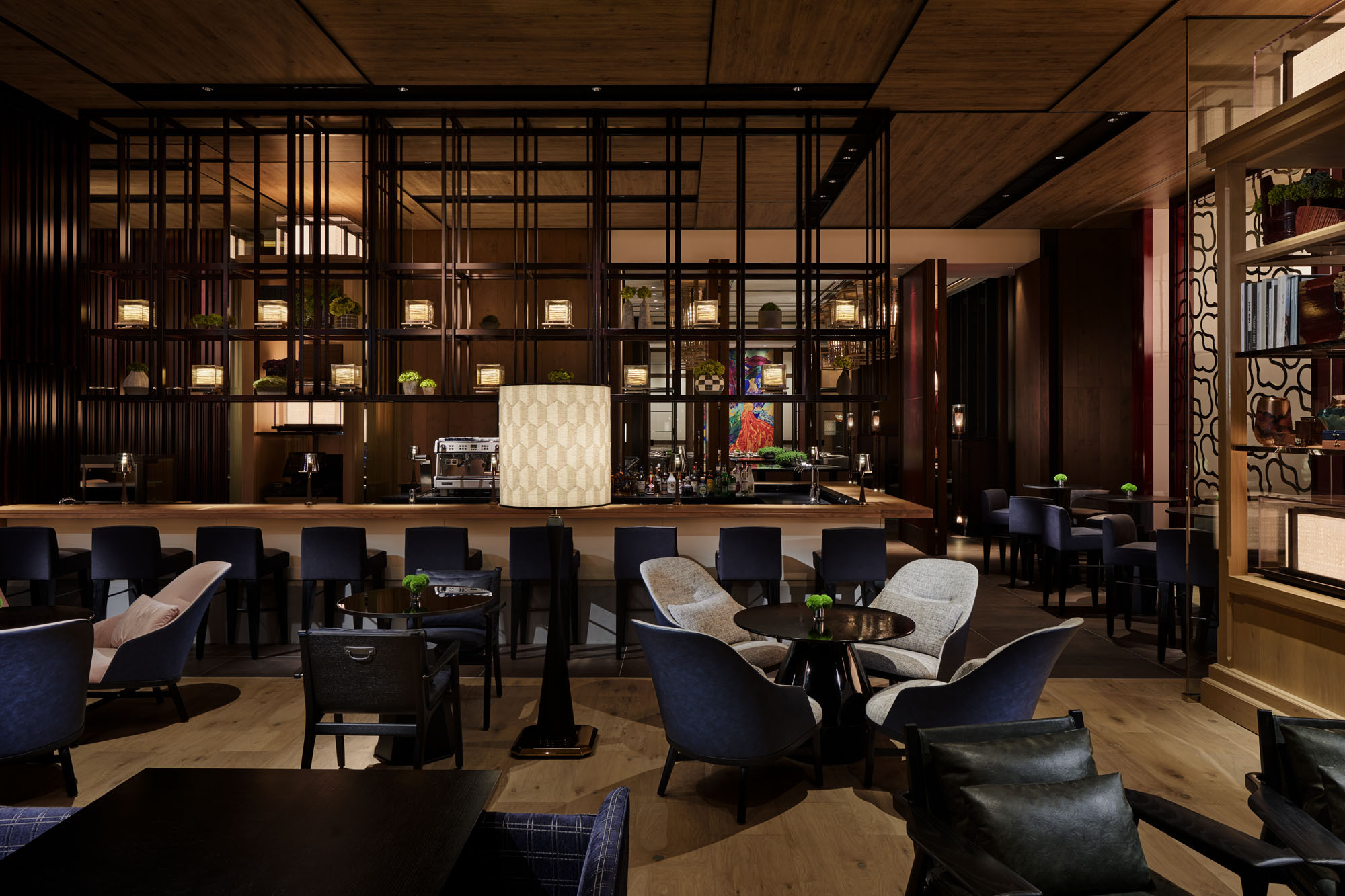 FIVE –; Grill & Loungeラウンジ、バーエリア