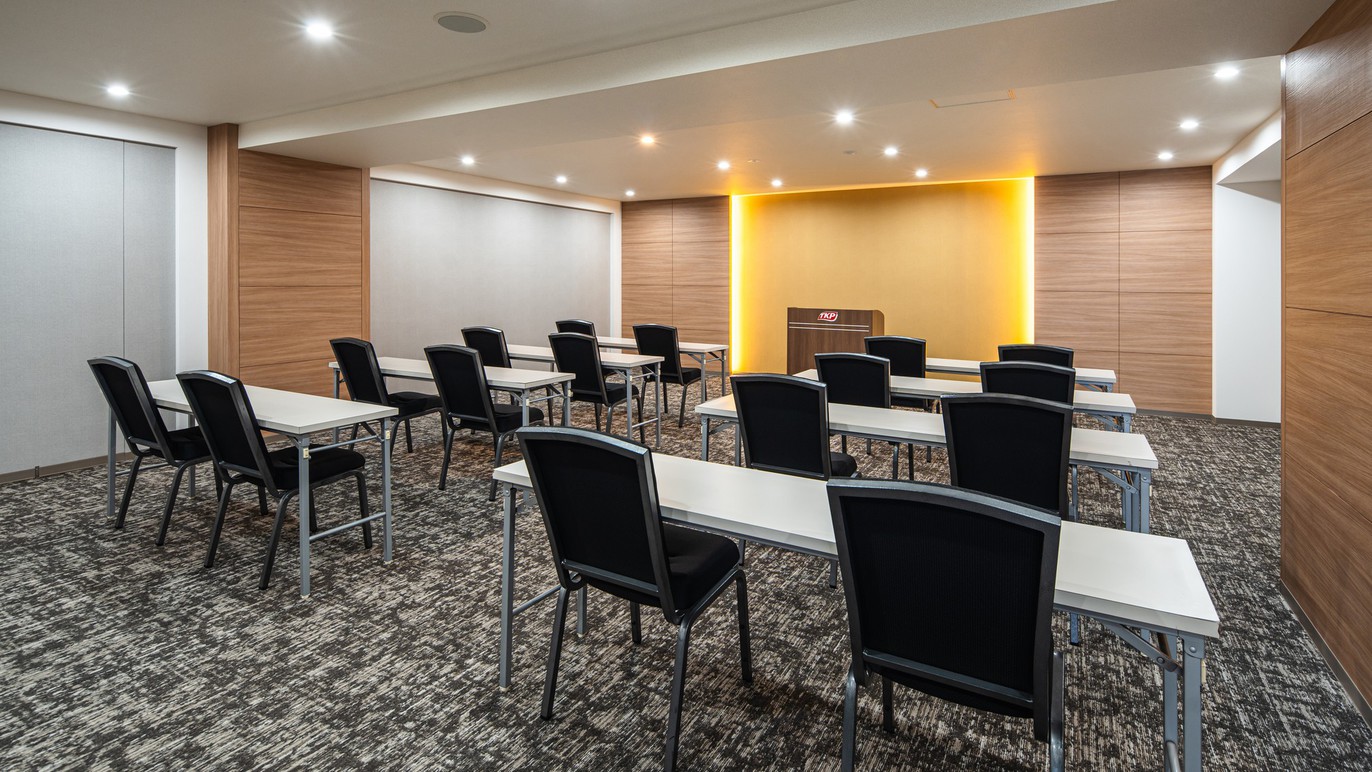 【カンファレンスルームA】