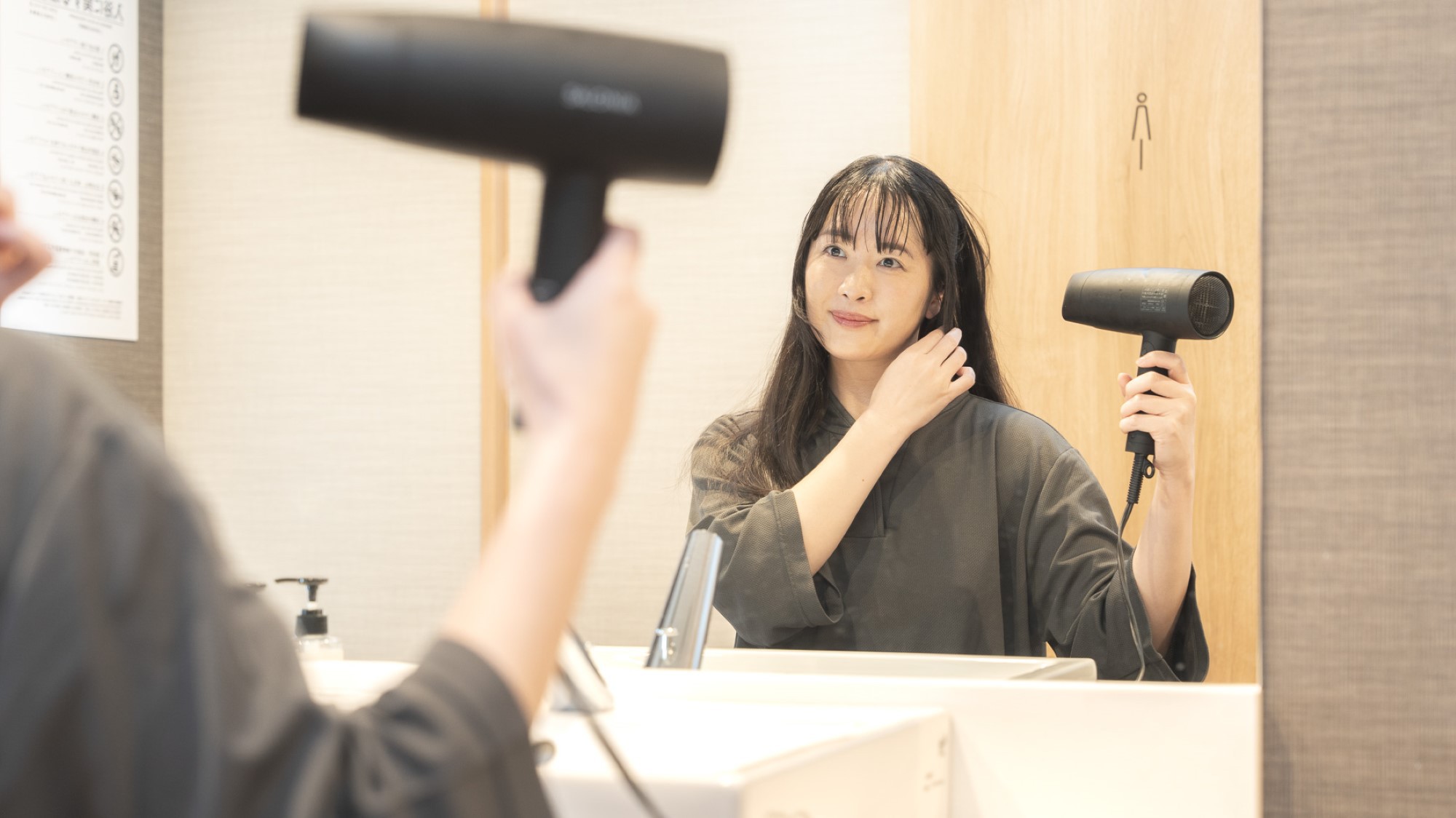脱衣所は清潔感のある過ごしやすい空間♪