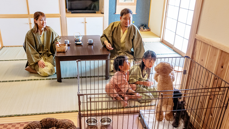 【離れ】ご家族のワンちゃんも宿泊できる離れ。客室の露天風呂は厳選かけ流し。