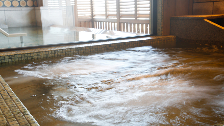 滞在中はグループホテル「ザ・シロヤマテラス津山別邸」の温泉大浴場も無料でご利用いただけます