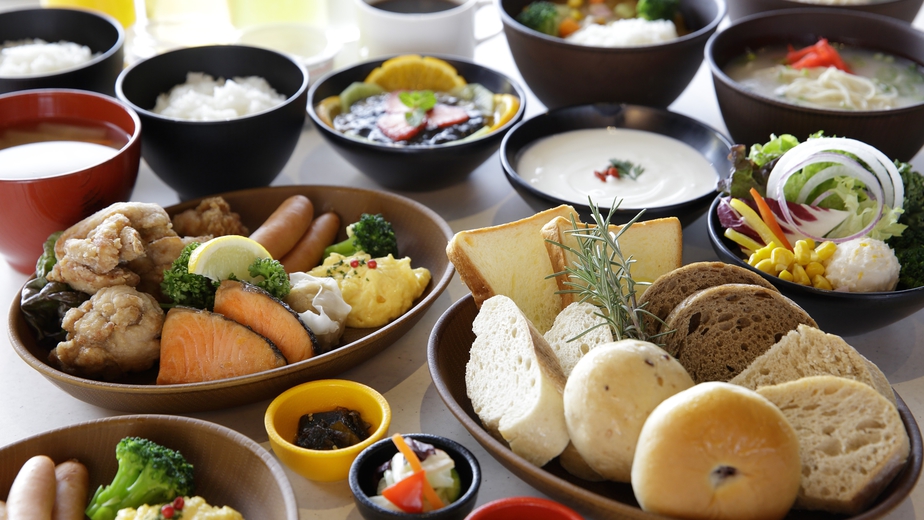 朝食【レストラン「海-kai-」朝食】新鮮な野菜をたっぷりと使用。