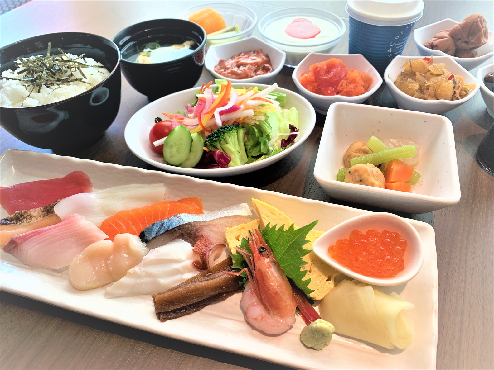 【朝食】選べるご膳メニュー海鮮丼膳