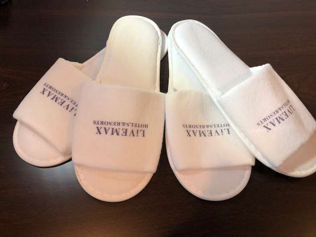 使い捨てスリッパリブマックスロゴ入りです。