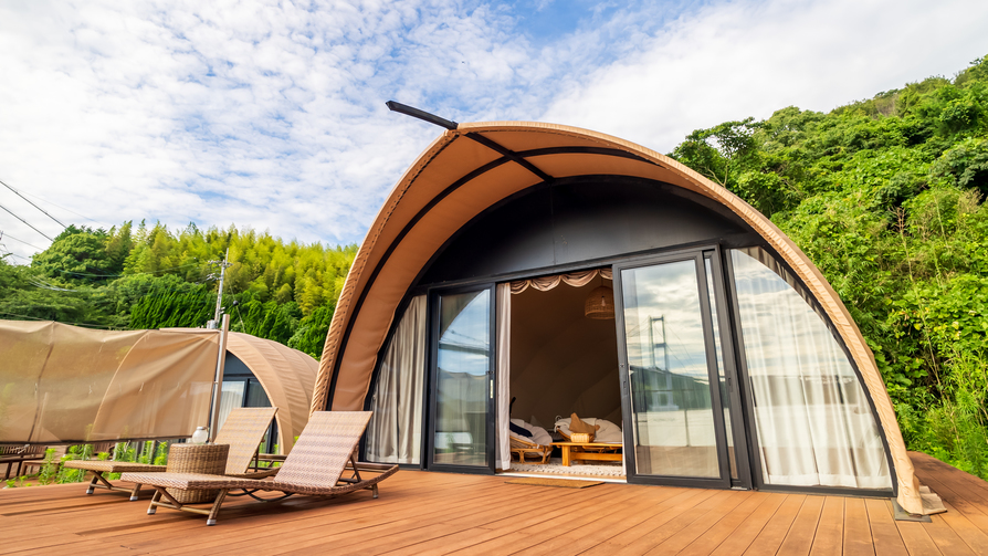 全室オーシャンビューのコクーンハウス。アウトドアリビングでもおくつろぎいただけます。