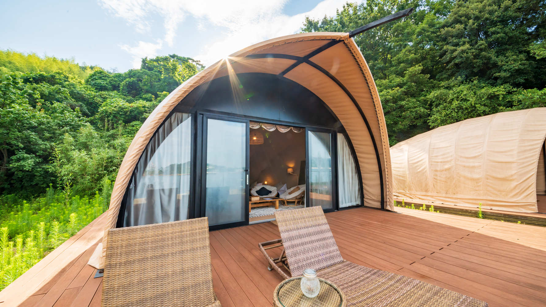 全室オーシャンビューのコクーンハウス（グランピング）波音を間近で感じてください。