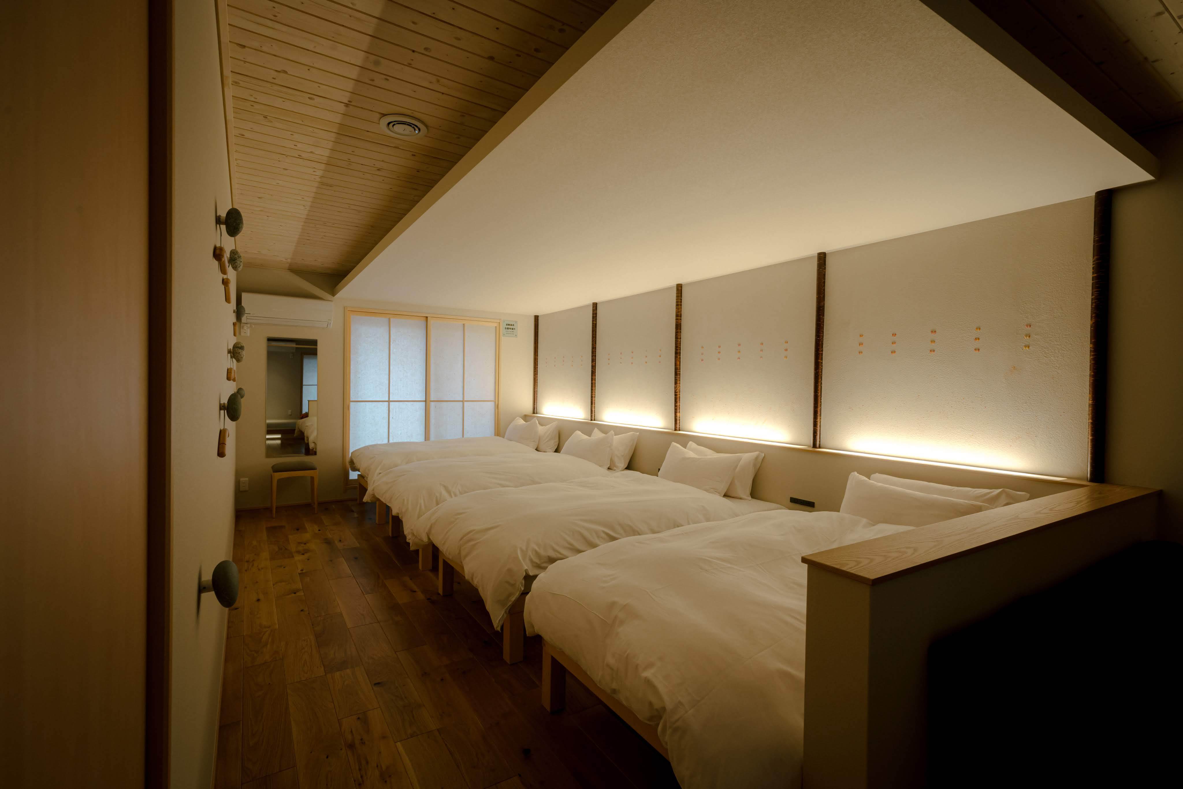 デラックス6人部屋