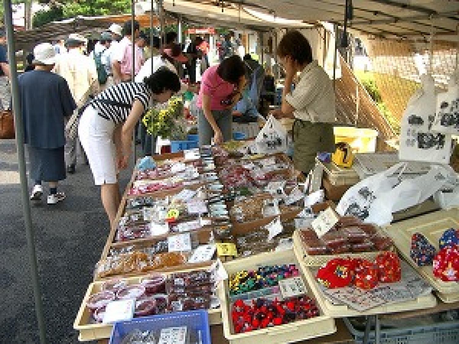 陣屋前朝市