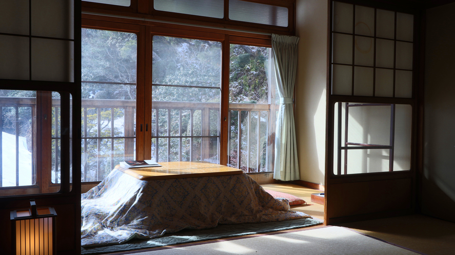 【壁区切りのお部屋】冬の様子