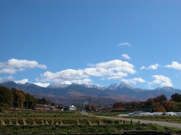 八ヶ岳に雪