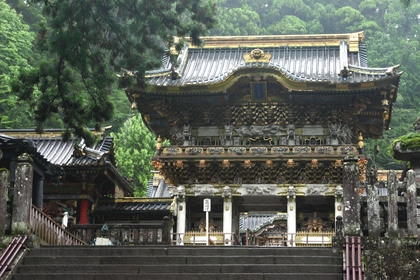 日光東照宮日本を代表する世界遺産「日光の社寺」車で15分