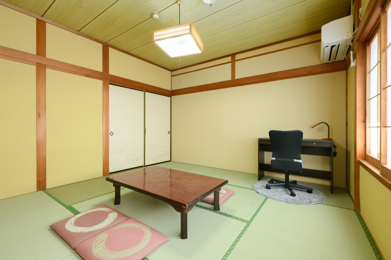 禁煙・和室四人部屋