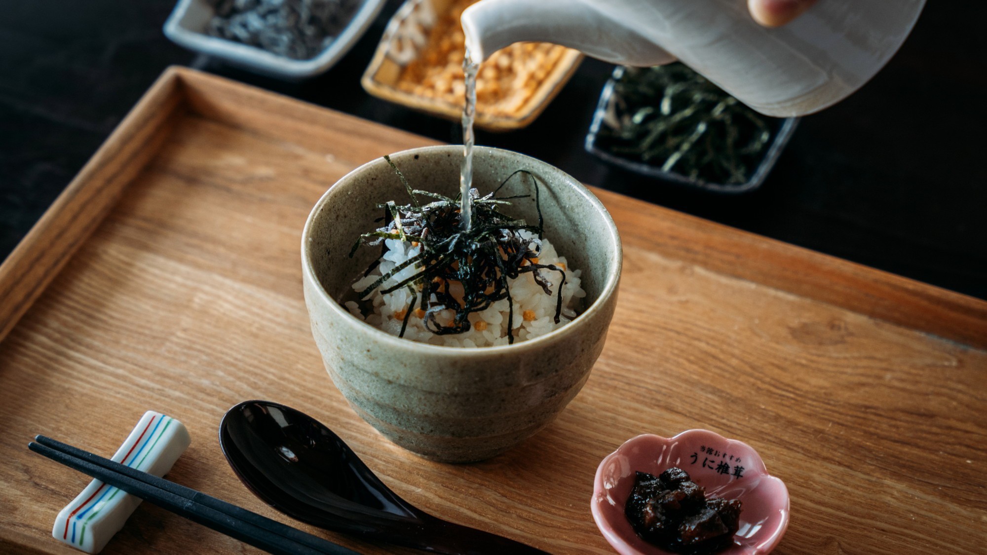 【夜食】お茶漬けを無料でご提供しております