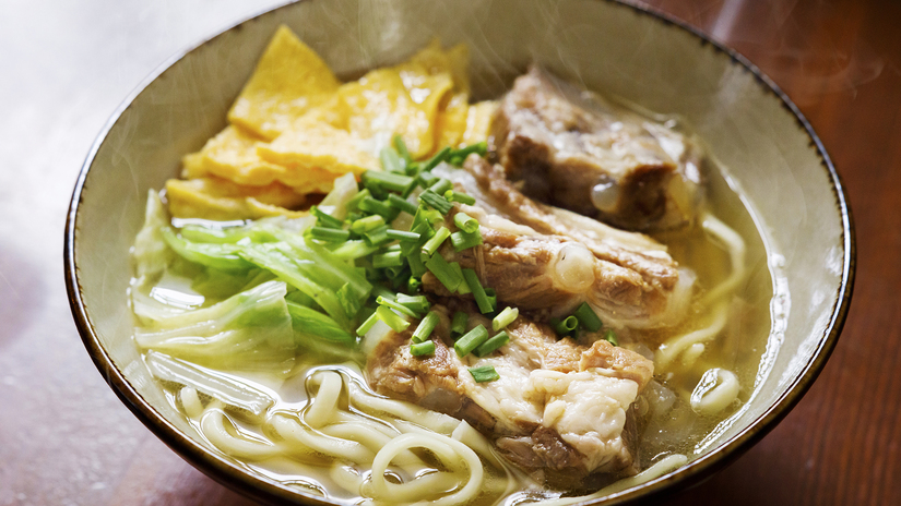 【選べる朝食-りんくる食堂】[徒歩3分]”;沖縄のソウルフード”;ソーキそば♪完全無添加スープで優しい味