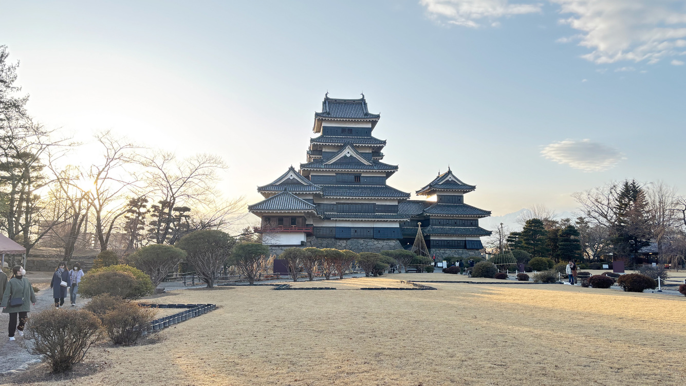 松本城夕日