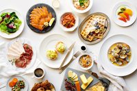 Buffet breakfast per night at Evolution　朝食付きプラン