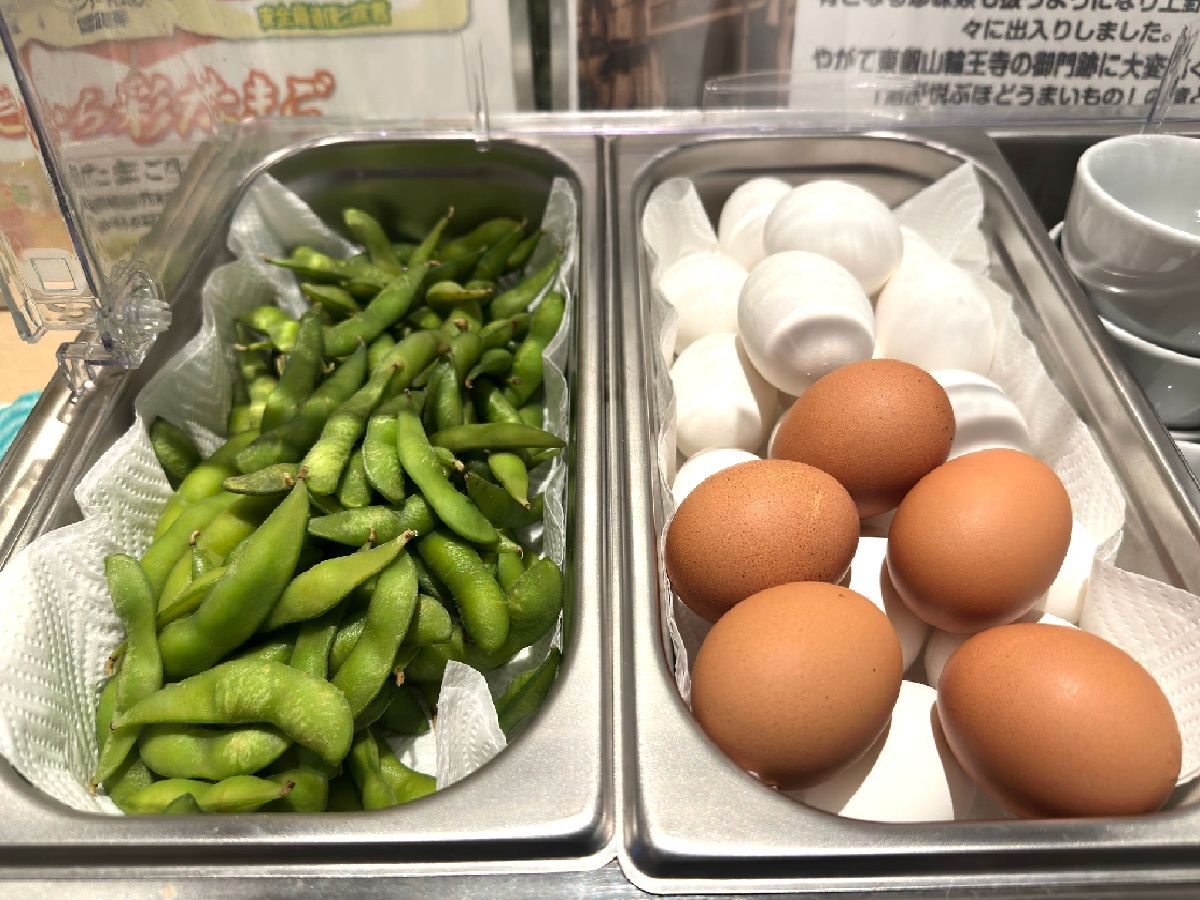 熊谷駅前夕食サービス１皿500円税別カレー&ハヤシライス枝豆ゆで卵味噌汁