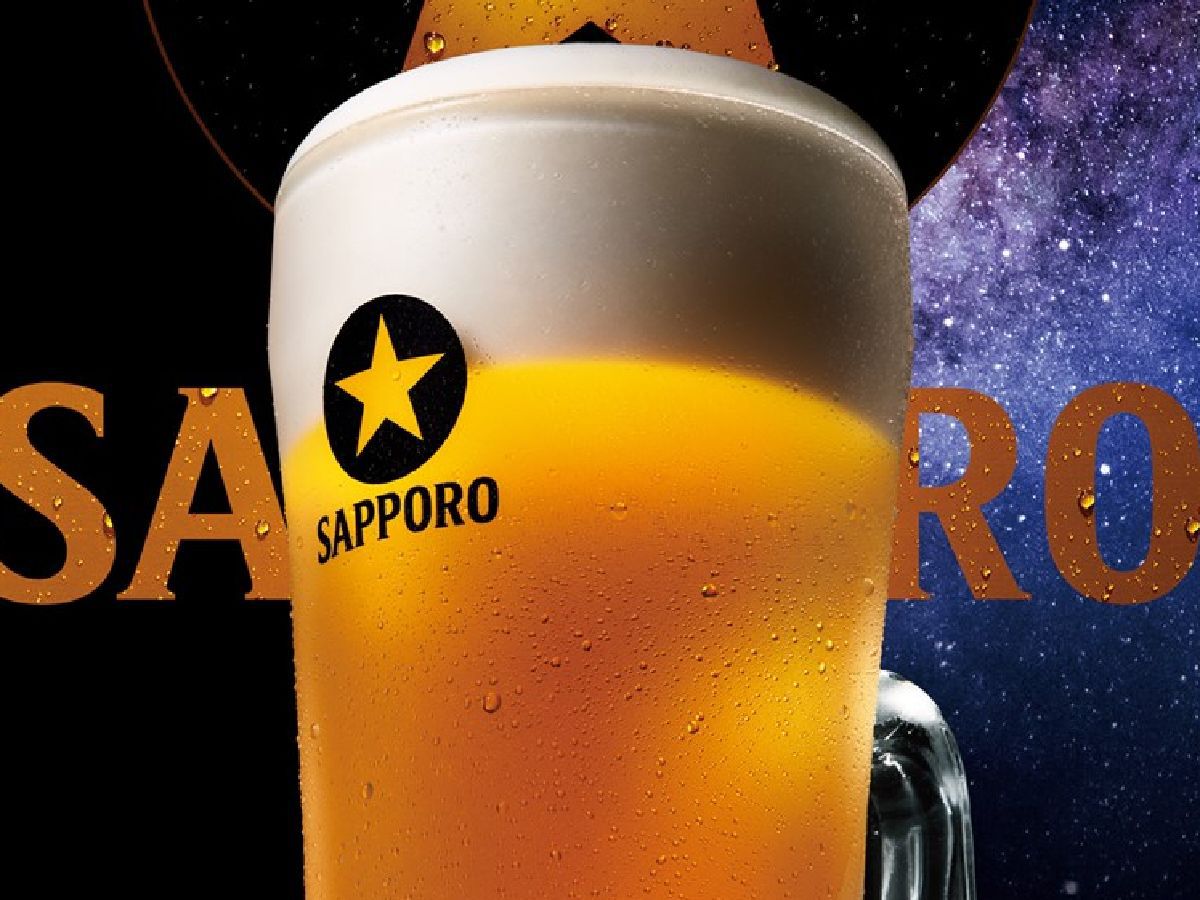 18時〜21時 飲み放題60分1000円黒ラベル、ハイボール、サワー、ワインもラウンジにて