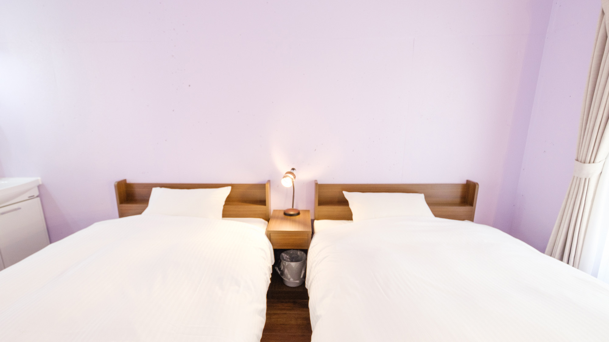 セミダブルベッド120ｃｍ幅２台ゆったりとお寛ぎ頂けます♪