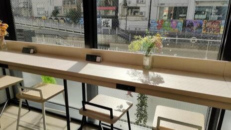 道頓堀を見渡せるラウンジ