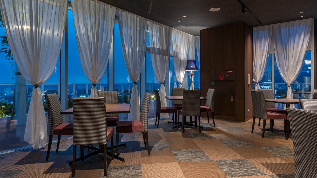 14階レストラン「スカイダイニング」