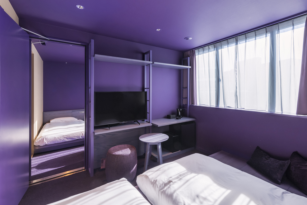 Connecting Room B（パープル）