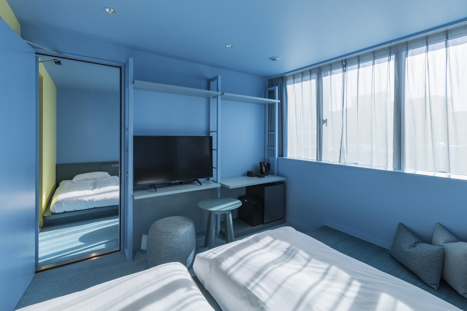 Connecting Room B（ライトブルー）