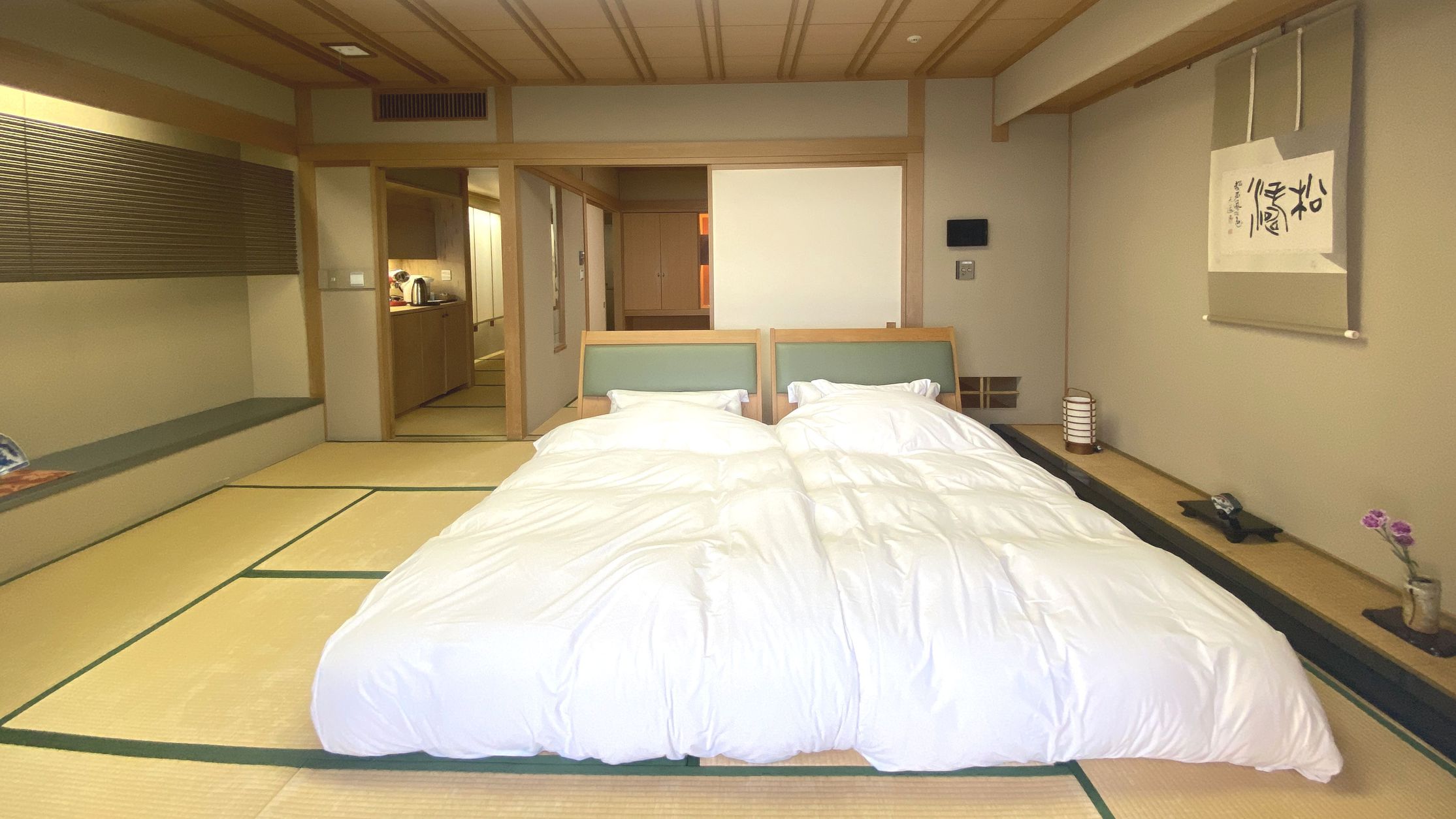 【新館 和室二間】職人仕事が随所に冴え渡る、古き佳き伝統を受け継ぐ二間続きの純和室