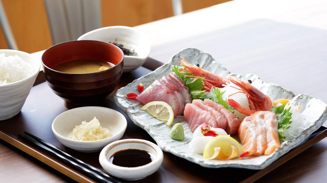 お造り定食（道の駅 すさみ）