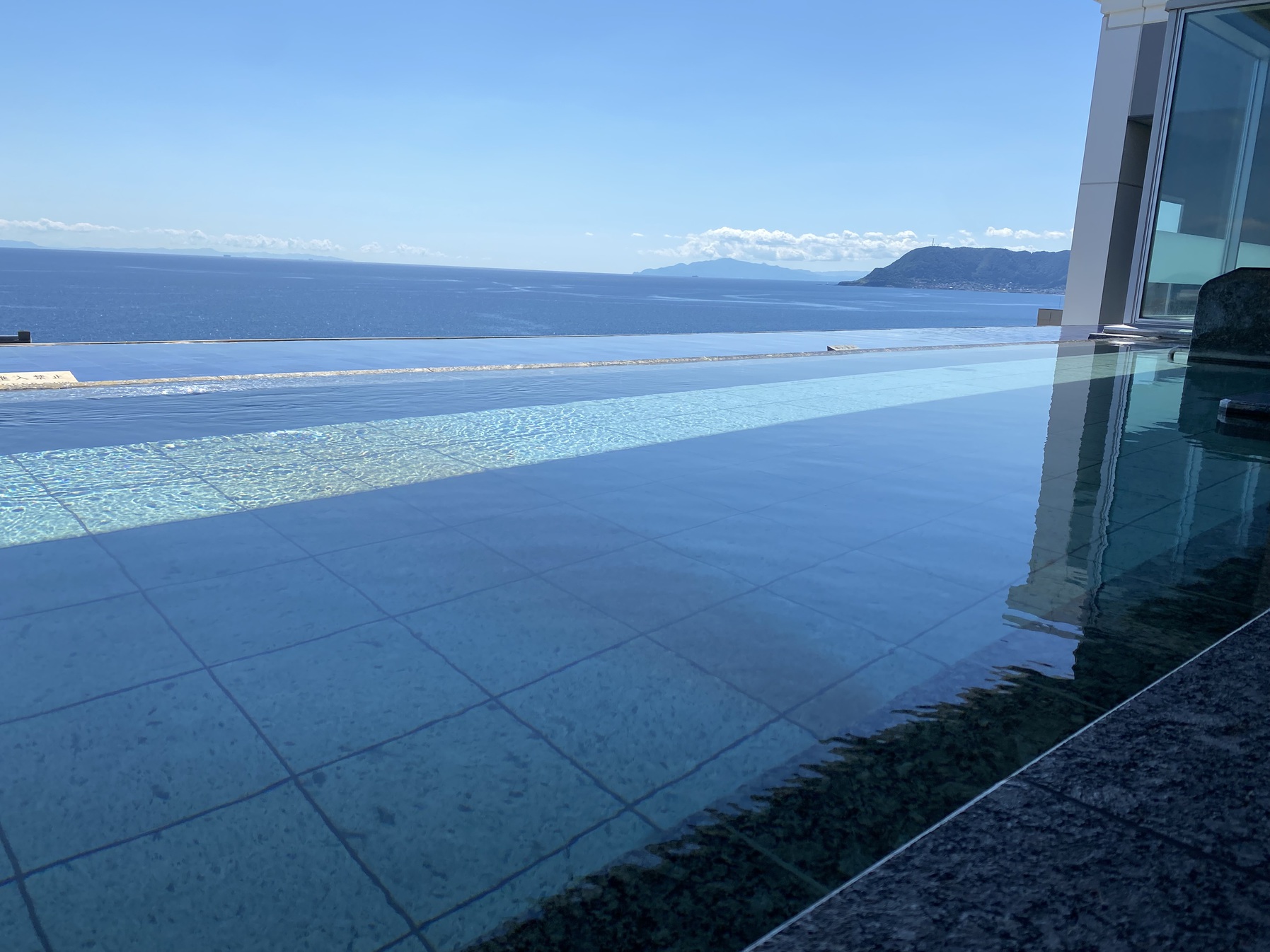 露天風呂からの津軽海峡①