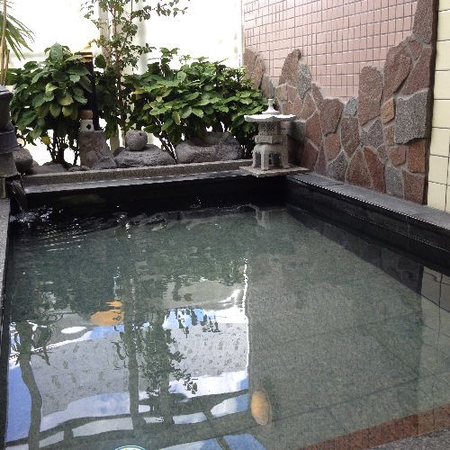 Tateyamasanroku Onsen Crayon House The 2-star Tateyamasanroku Onsen Crayon House offers comfort and convenience whether youre on business or holiday in Toyama. The property offers a high standard of service and amenities to suit the i
