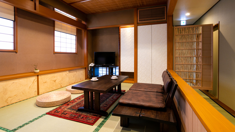 *【Zen（2F）一例】和室のお部屋ですが、椅子とテーブルをご用意しています。
