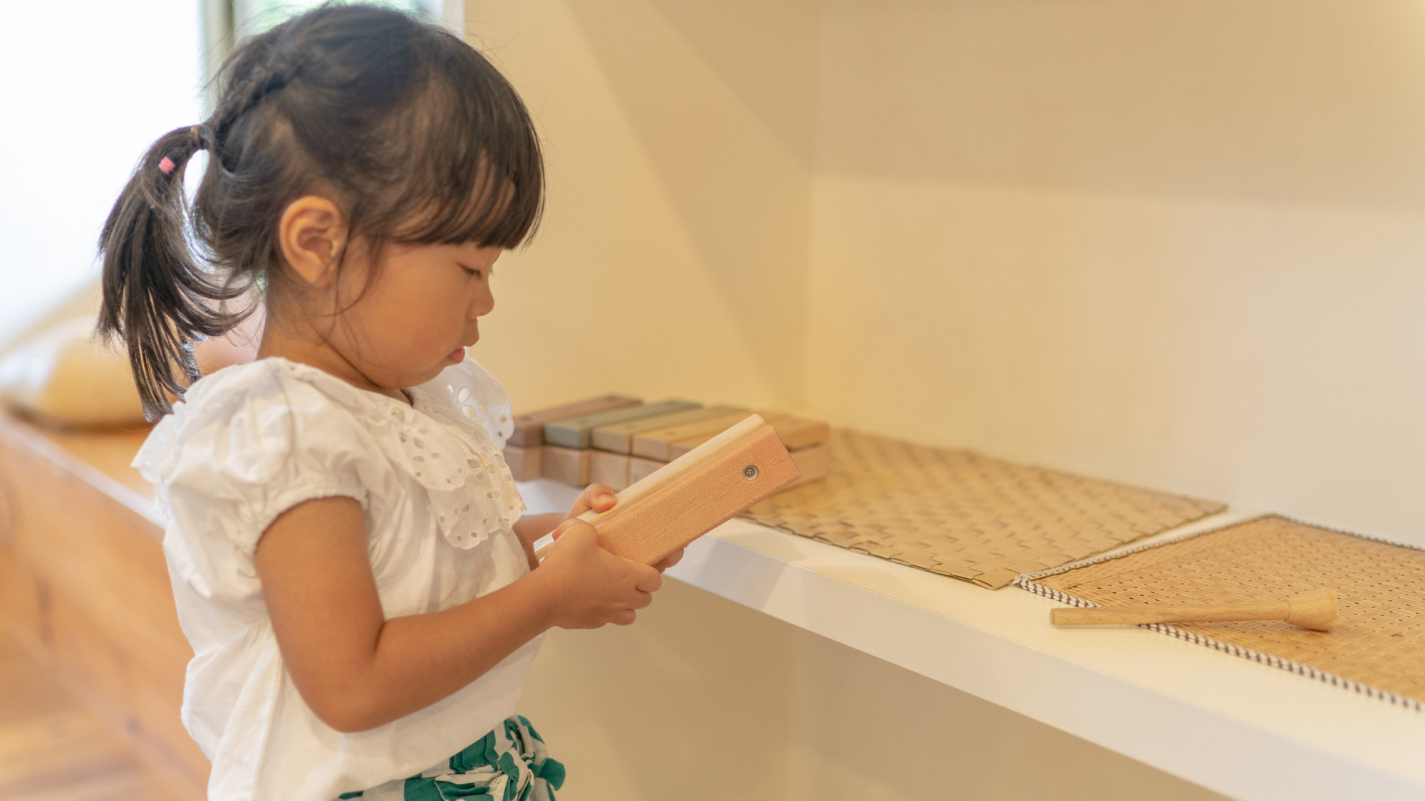 おもちゃ美術館（イメージ画像）沖縄の木材を使用し制作。木の温もりを体感してください。