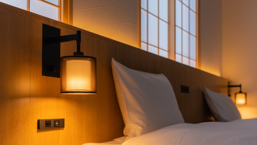 コンセントタップ・USBタップで充電。