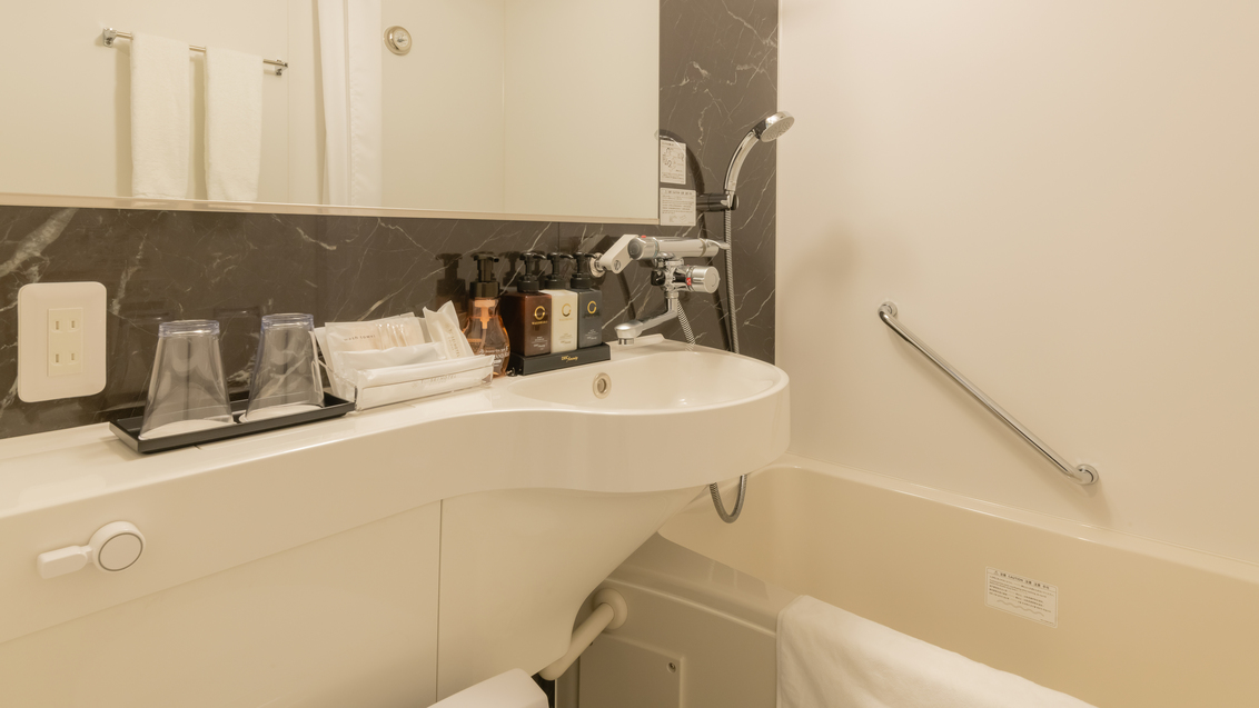 バスルーム（全室アメニティ完備）