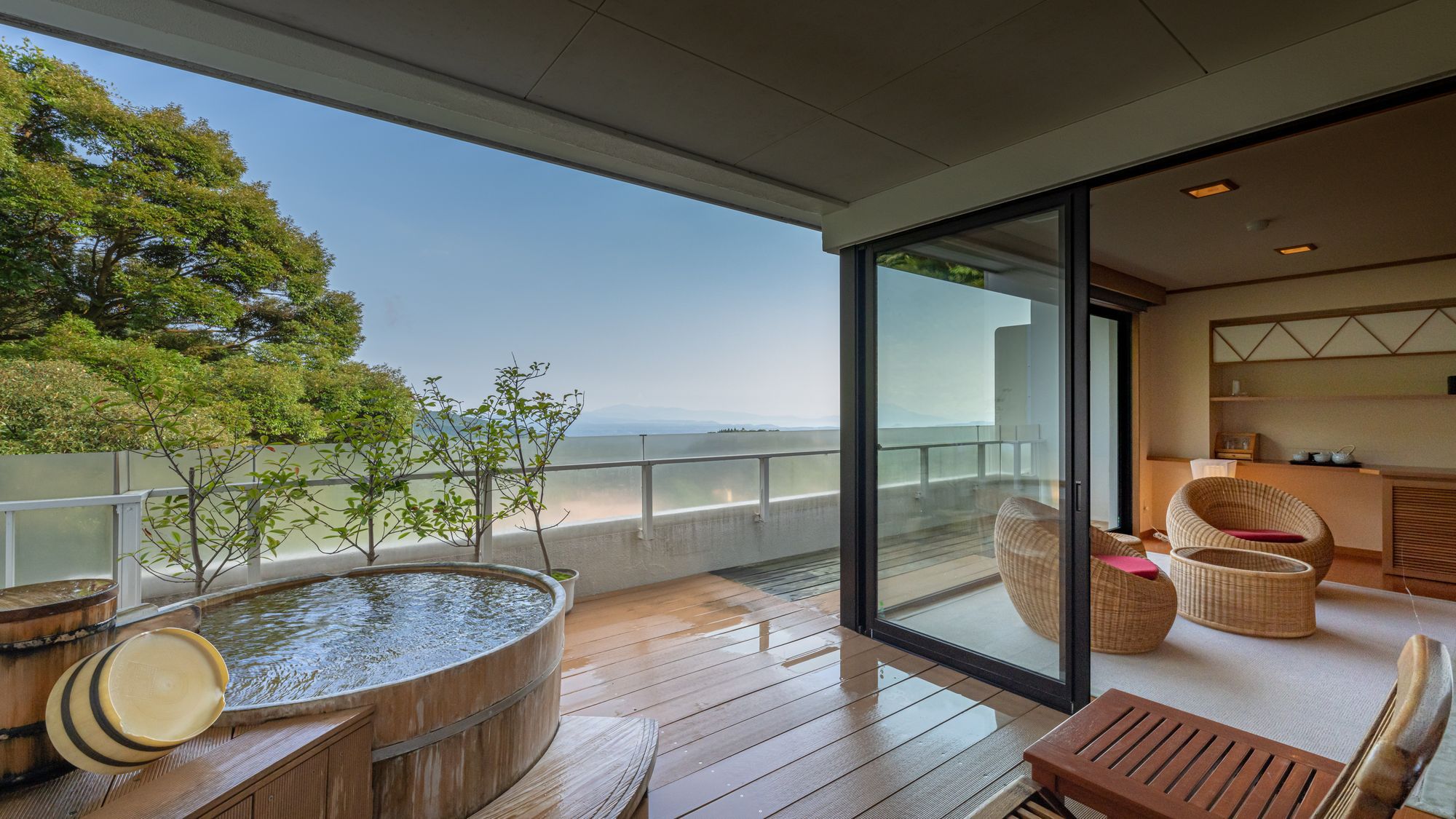 【露天風呂付 】プレミアデラックス 和洋室( 湯けむりビュー)