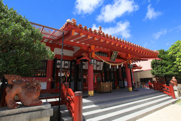 【那覇の神社・寺院】波之上宮・シーサー