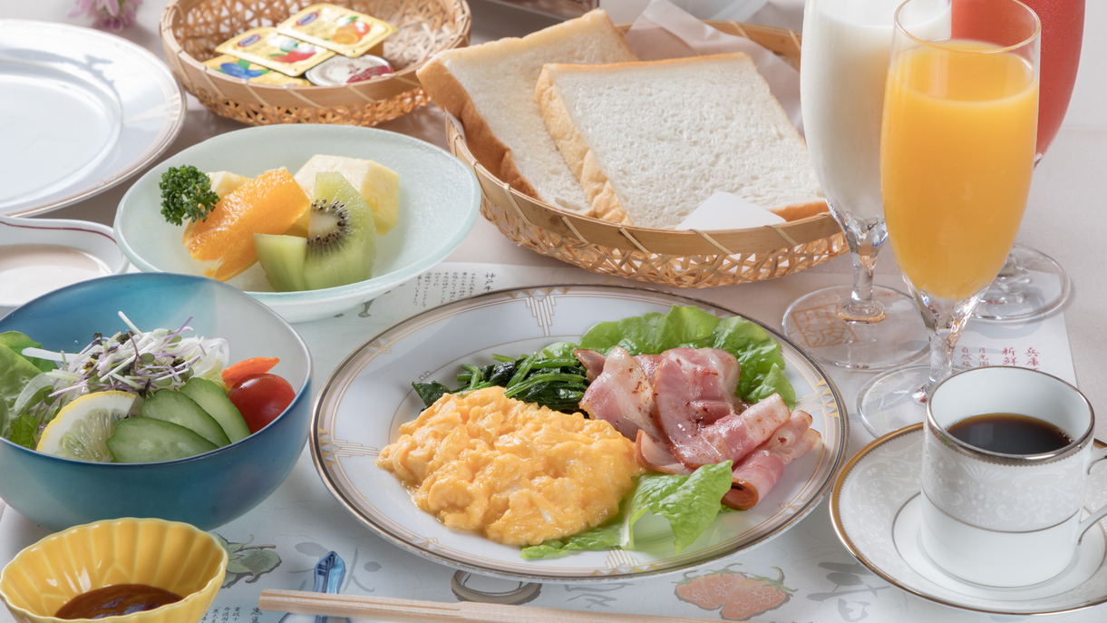 朝食（洋風）お部屋食でご希望のお客様には、洋風朝食のご用意も承っております。