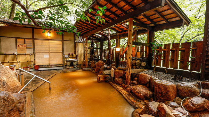 源泉かけ流し露天風呂「阿福(おふく)の湯」