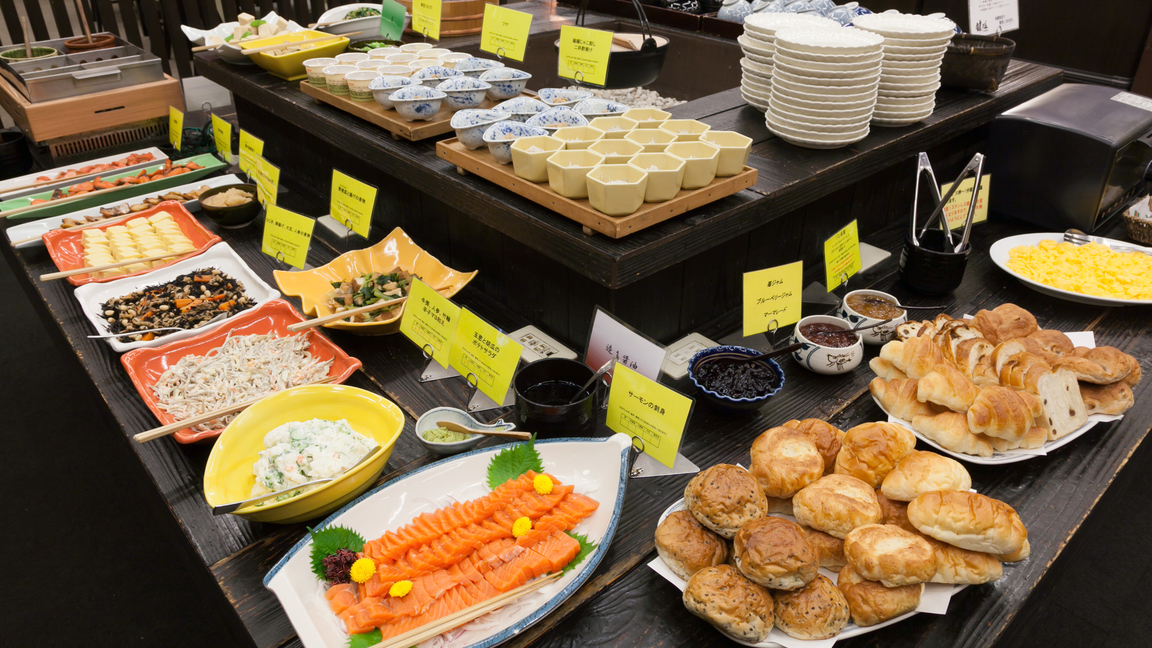 朝食（ビュッフェ）朝はパン派orごはん派、どちらのお客様にも満足頂ける和洋食ビュッフェです♪